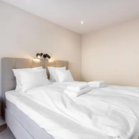 Blossom - Modern 2 Bedroom Within Walking Distance To Pueblo Apartment Benalmadena