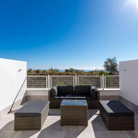 Blossom - Modern 2 Bedroom Within Walking Distance To Pueblo Apartment Benalmadena