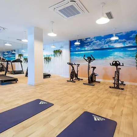 Blossom - Modern 2 Bedroom Within Walking Distance To Pueblo Apartment Benalmadena