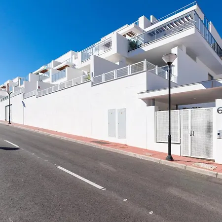 Apartment Blossom - Modern 2 Bedroom Within Walking Distance To Pueblo Benalmadena